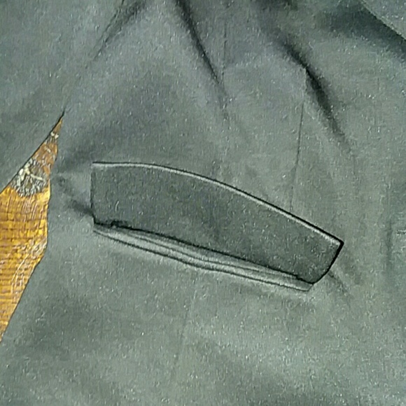 Forever 21 + black button blazer - Picture 4 of 5